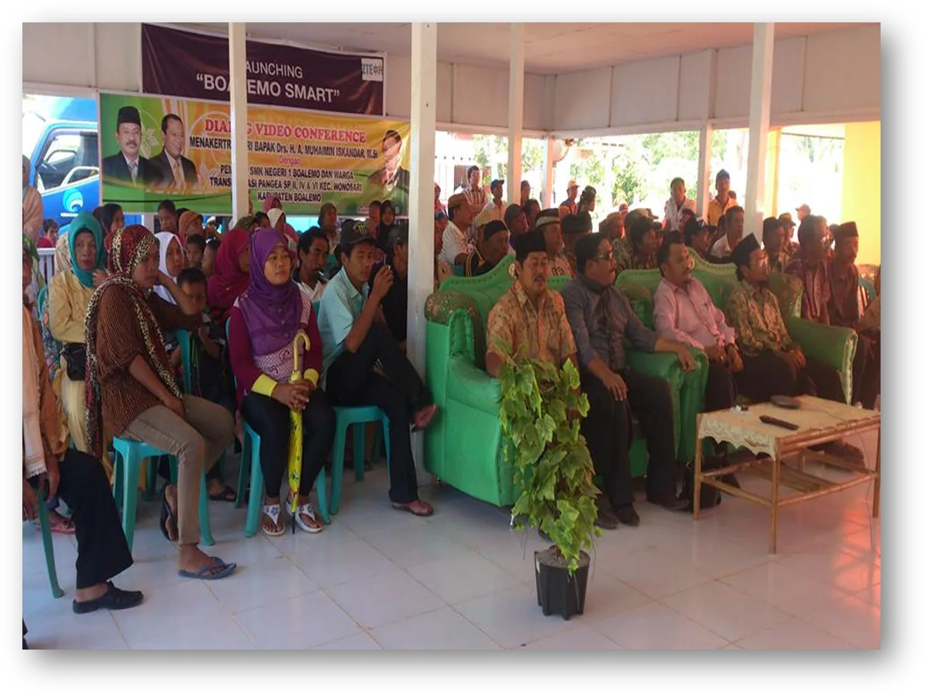 Peserta mengikuti video conference Boalemo Smart dari kecamatan